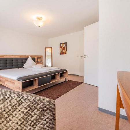 Hotel Am Kirchplatz Uberlingen Exteriör bild