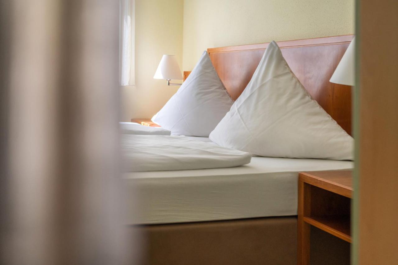 Hotel Am Kirchplatz Uberlingen Exteriör bild