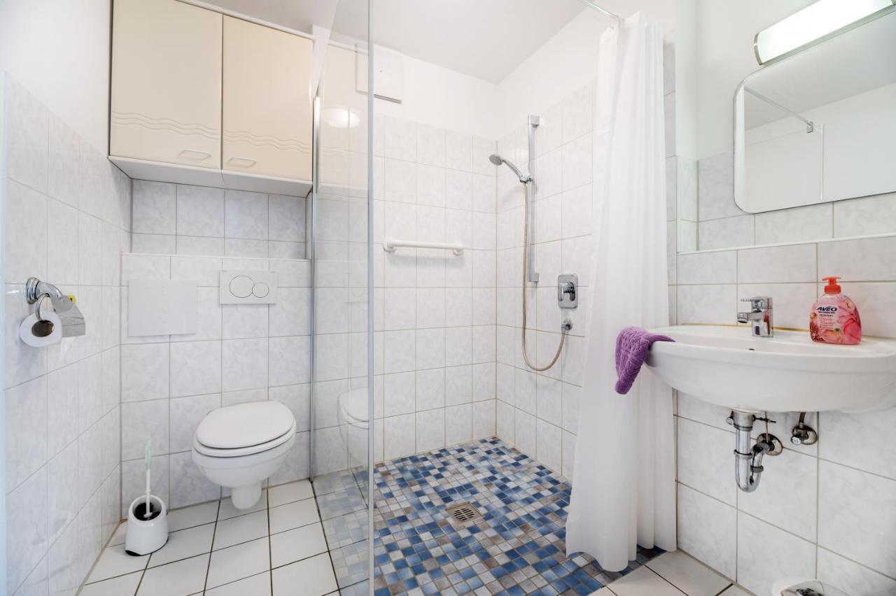 Hotel Am Kirchplatz Uberlingen Exteriör bild