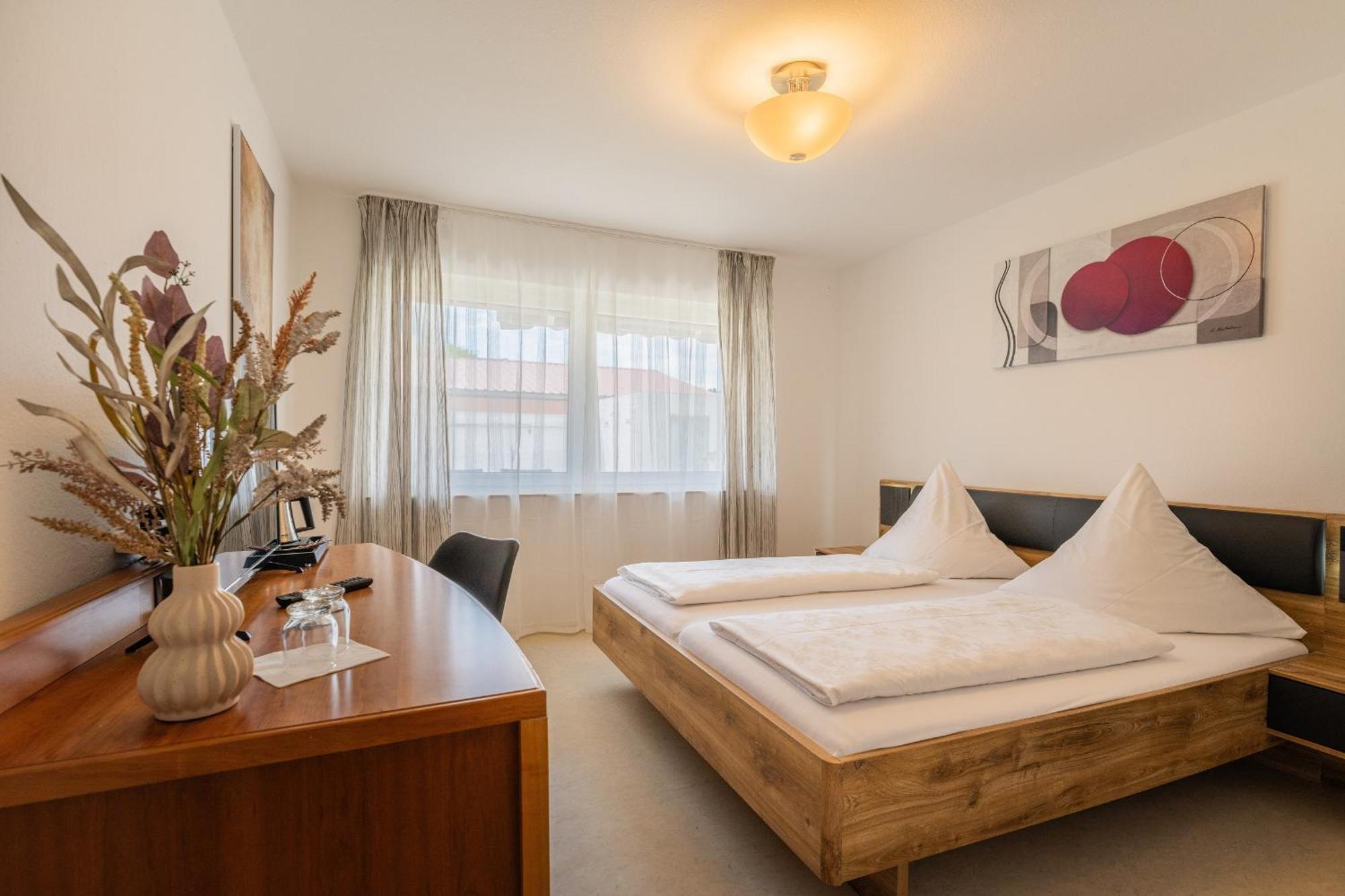 Hotel Am Kirchplatz Uberlingen Exteriör bild