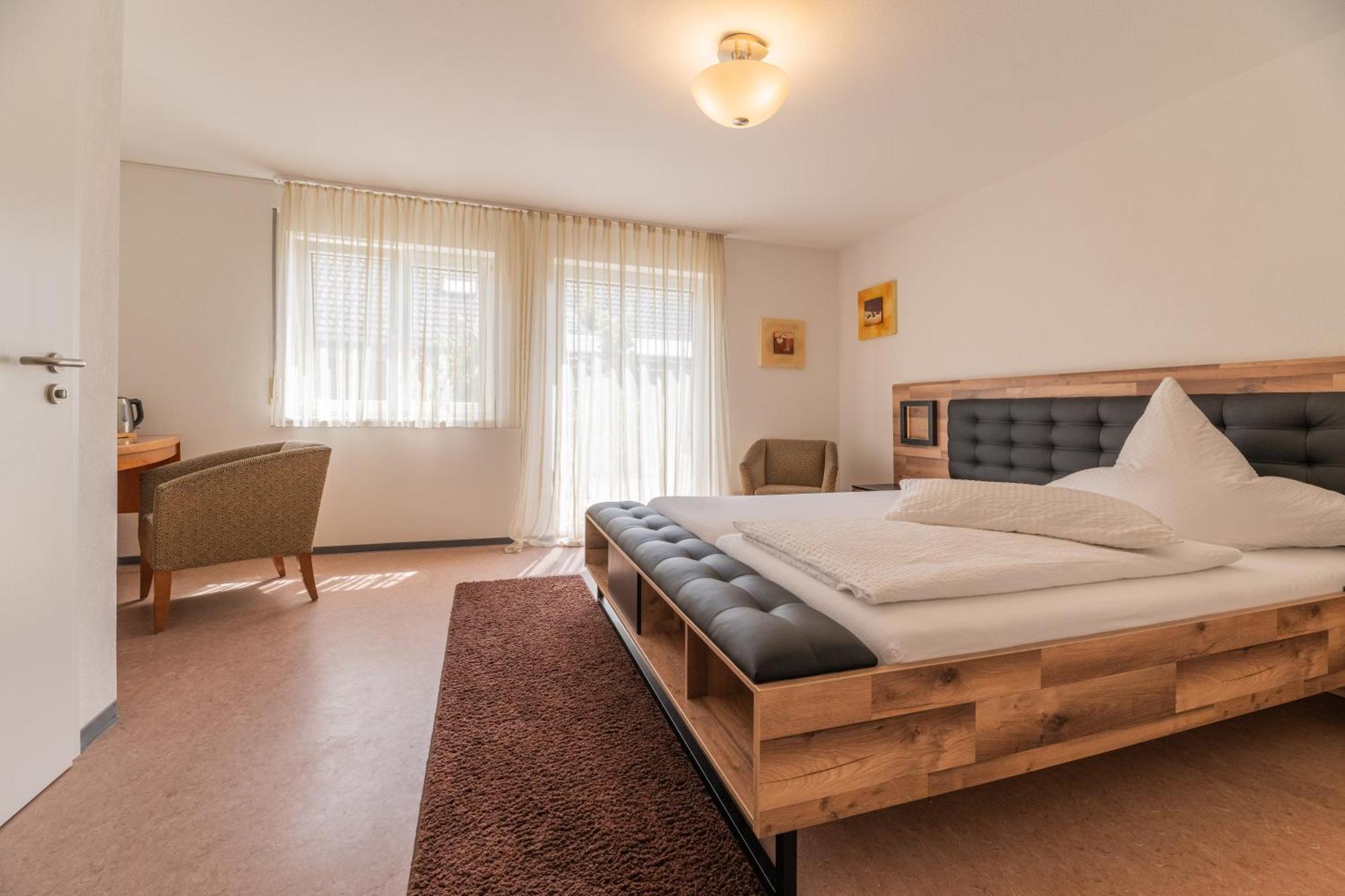 Hotel Am Kirchplatz Uberlingen Exteriör bild