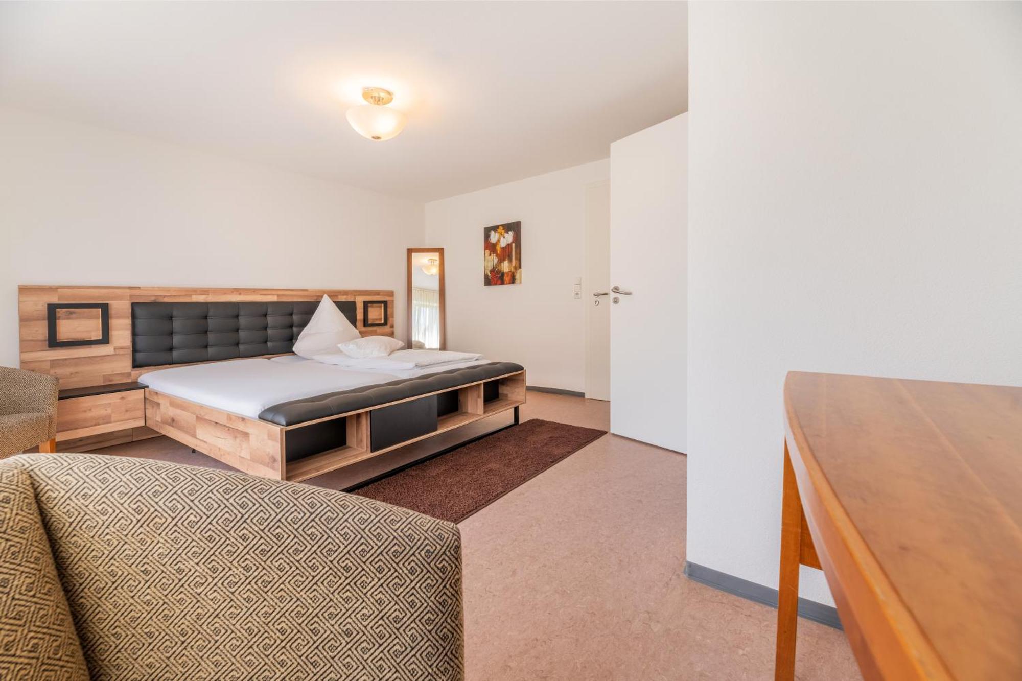 Hotel Am Kirchplatz Uberlingen Exteriör bild
